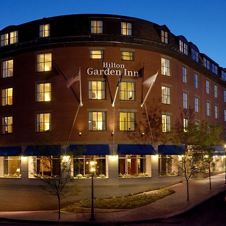 Hilton Garden Inn Portsmouth Downtown Extérieur photo