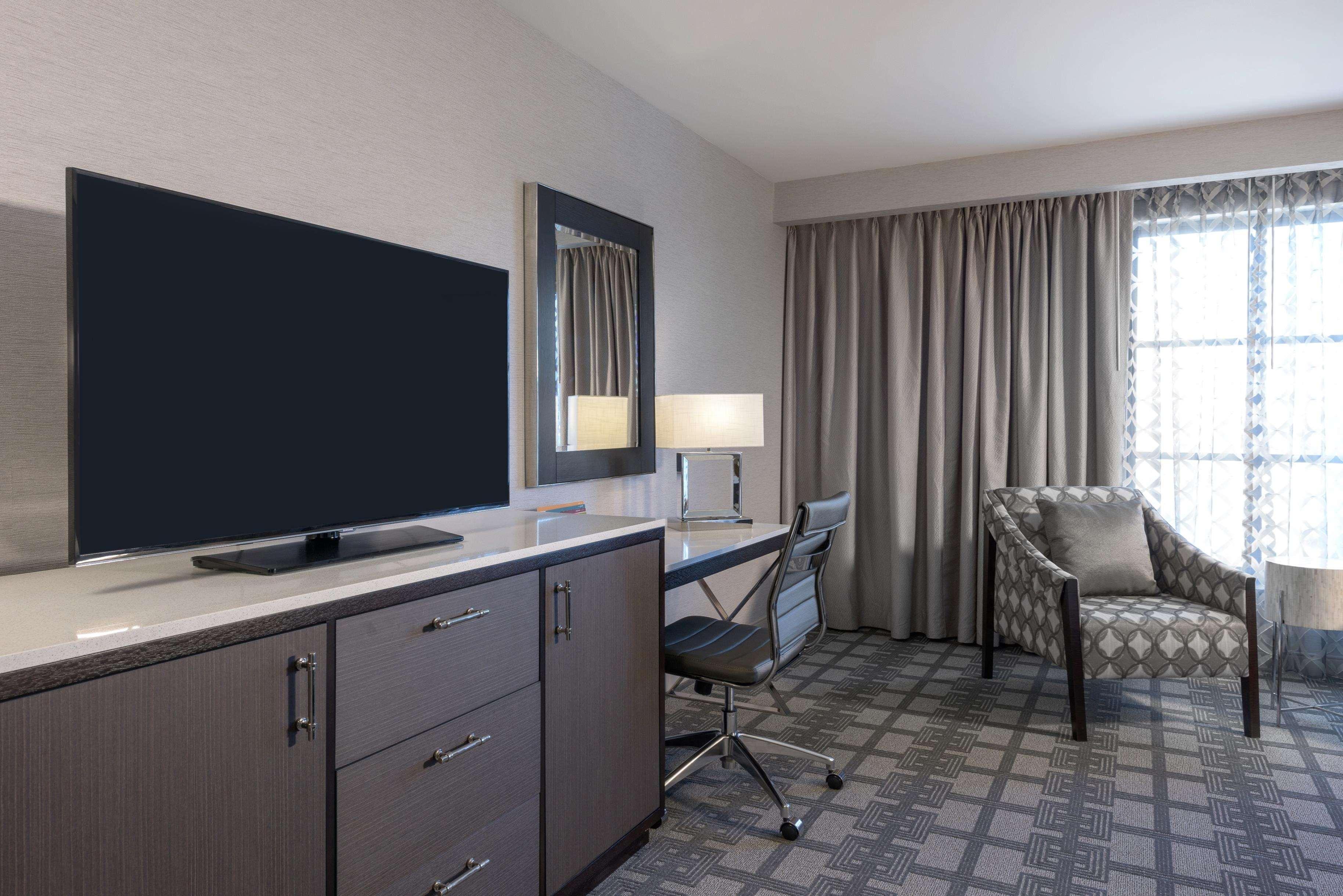 Hilton Garden Inn Portsmouth Downtown Extérieur photo