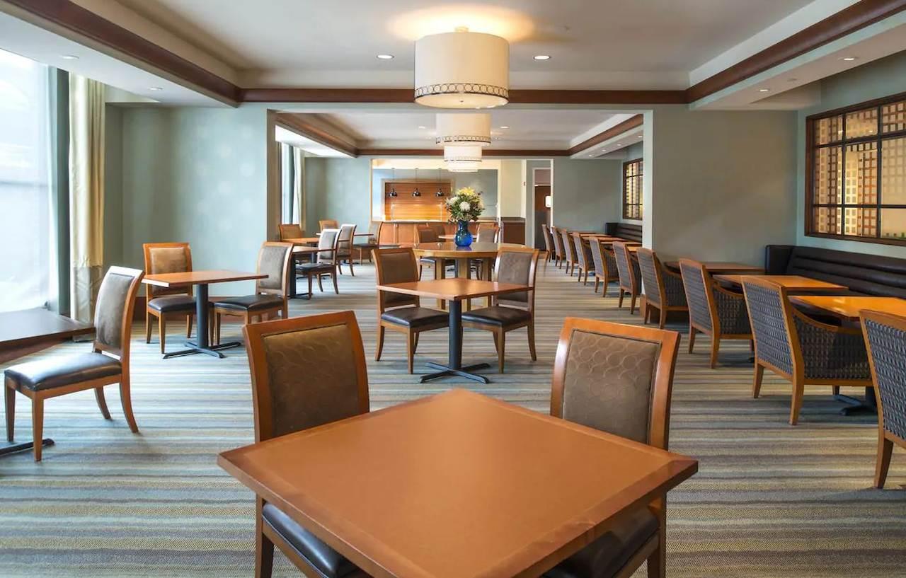 Hilton Garden Inn Portsmouth Downtown Extérieur photo