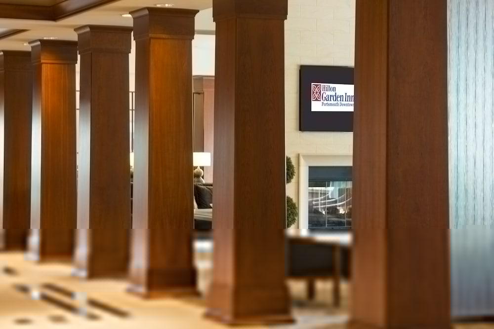 Hilton Garden Inn Portsmouth Downtown Extérieur photo