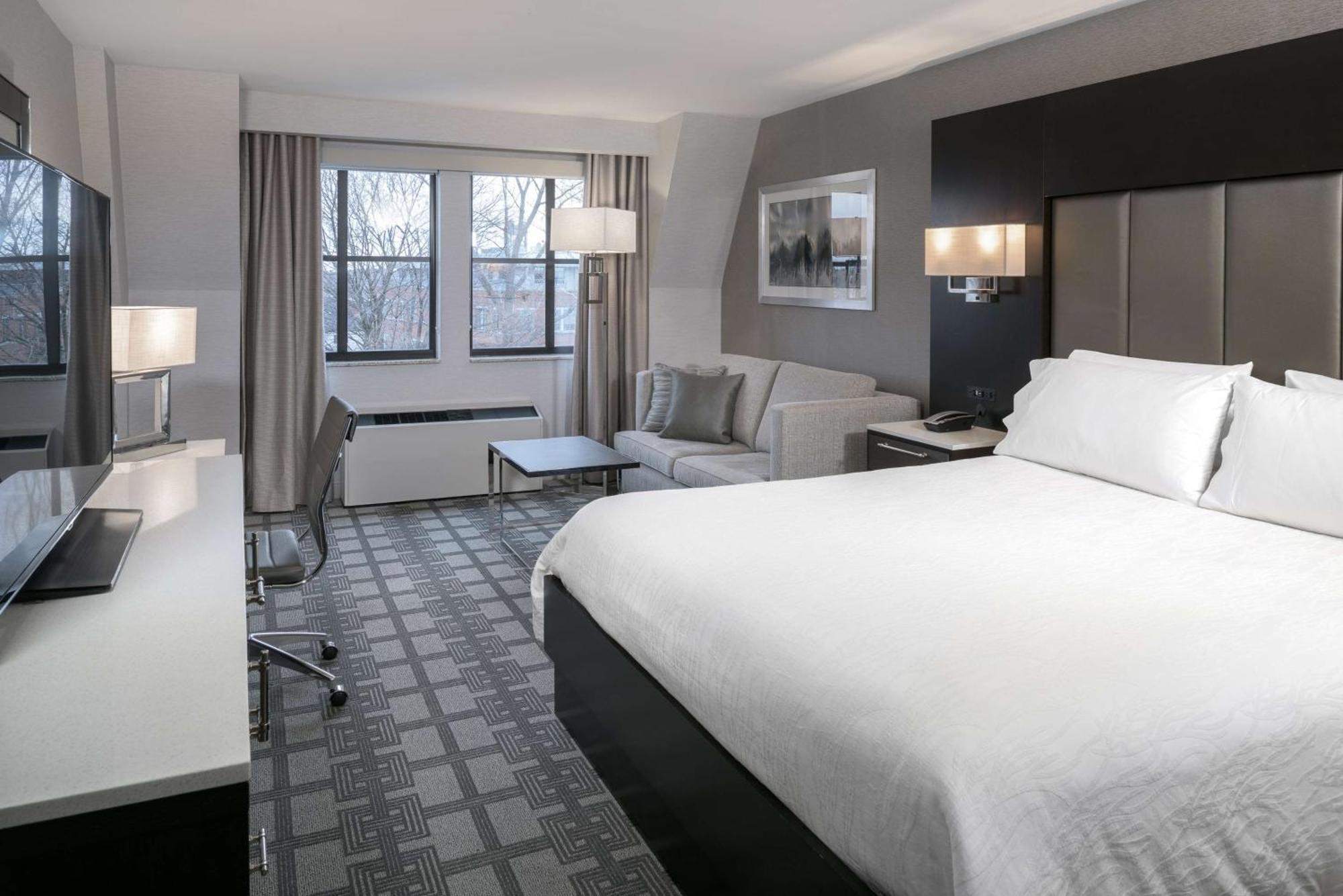 Hilton Garden Inn Portsmouth Downtown Extérieur photo
