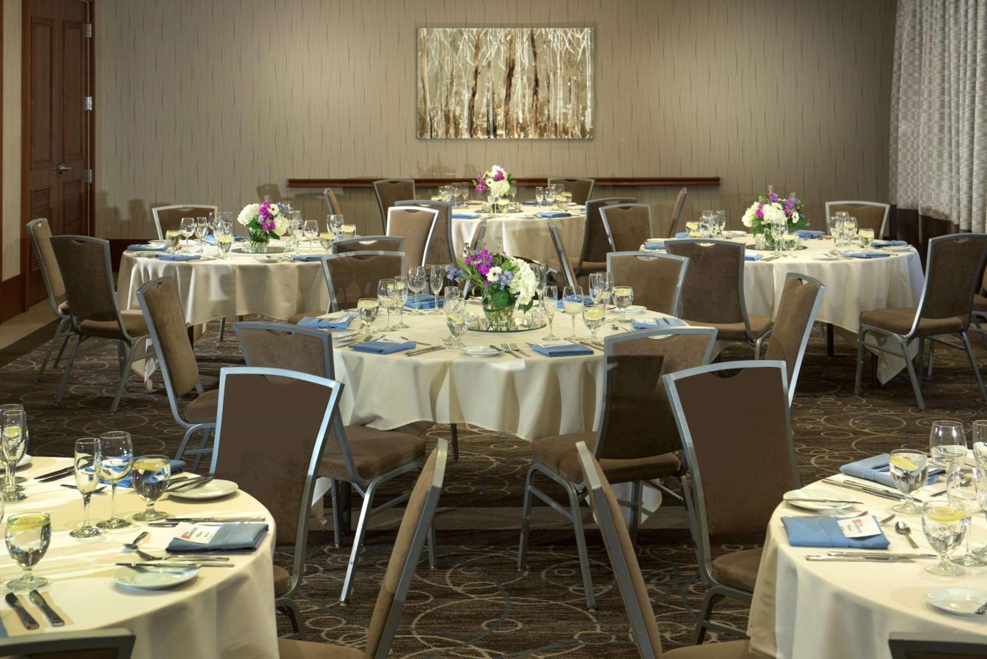 Hilton Garden Inn Portsmouth Downtown Extérieur photo